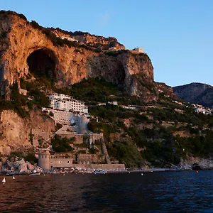 ***** Hotel Borgo Santandrea Italie